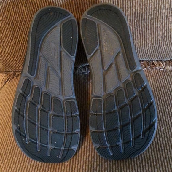 Ladies Altra Torin 8.  Sz 7.5 - Picture 4 of 8